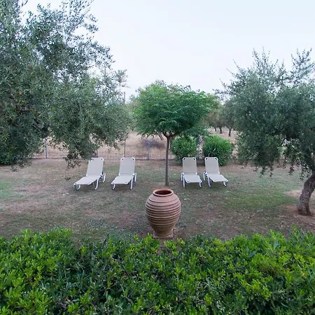 Apartment Dimaras *