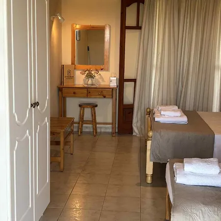 Dimaras Appartement *