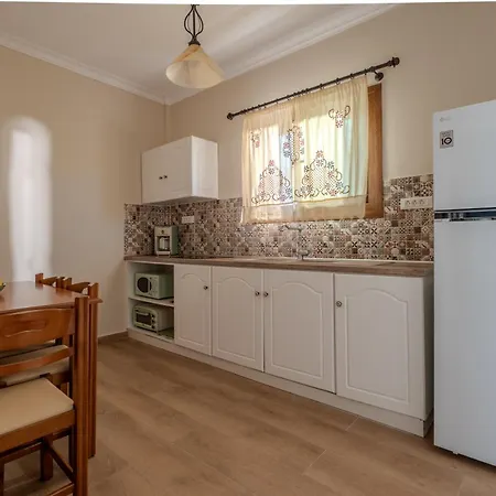 Dimaras Apartamento *