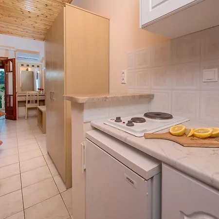 Apartment Dimaras