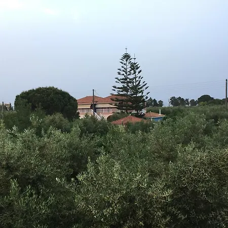 Apartament Dimaras *